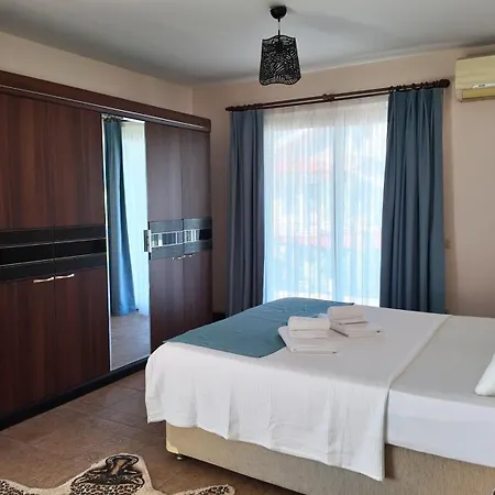 Tas Goecek 住宿加早餐酒店 *